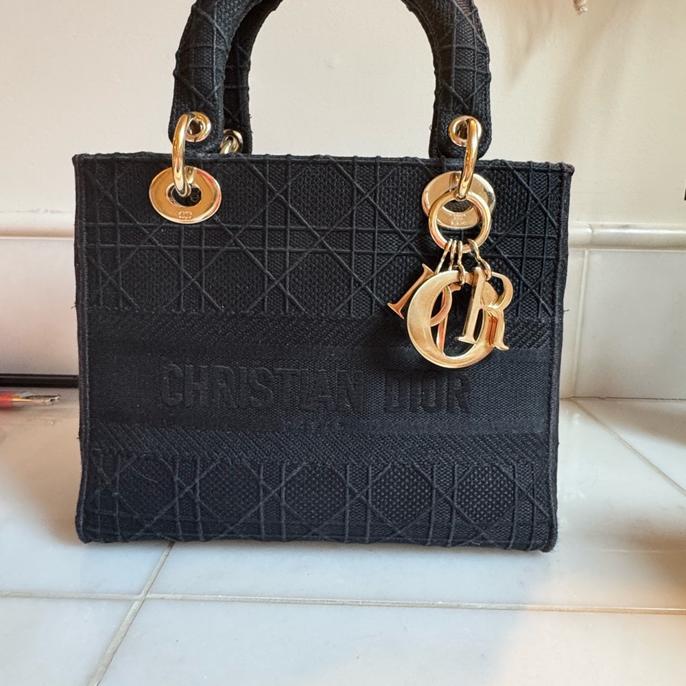 Dior Black Lady D-lite